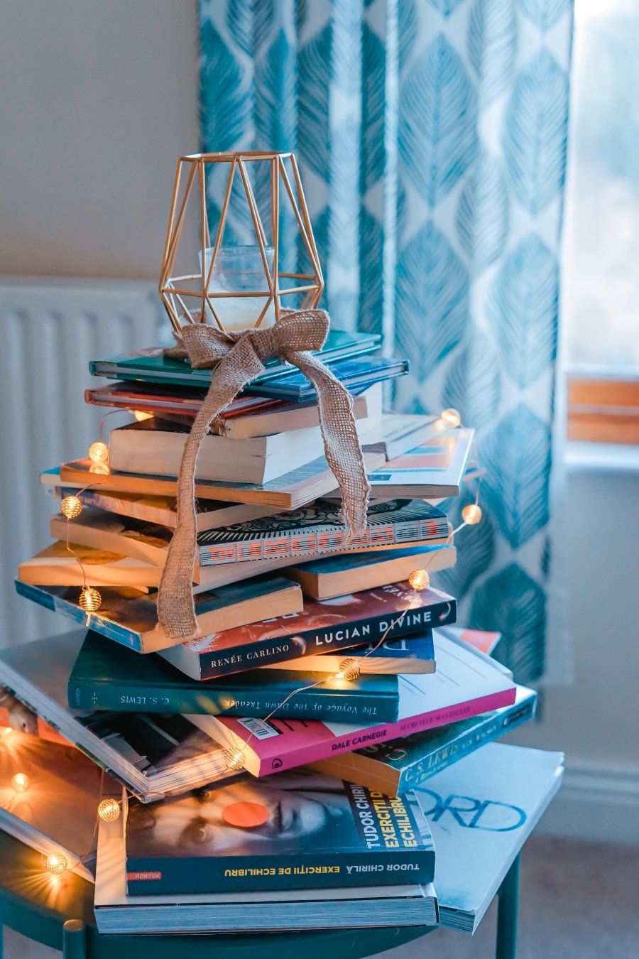 Photo by Toa Heftiba on Unsplash